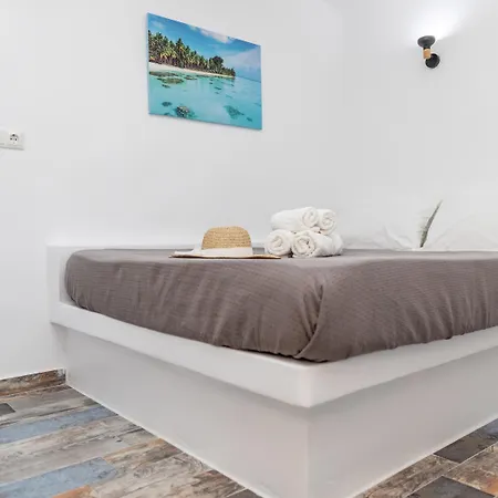 Depis Luxury Suites Naxos City Extérieur photo